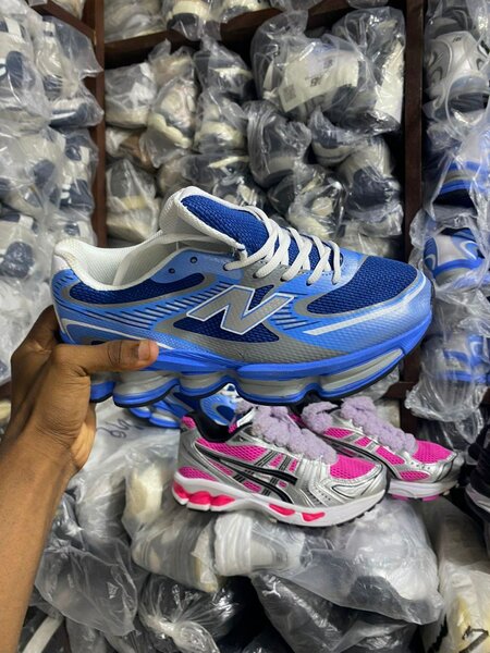 Chaussures de sport bleues