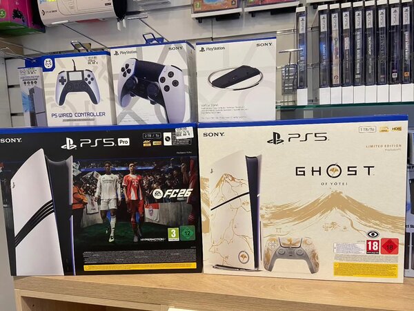 PlayStation 5 standard slim