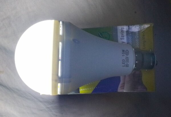 Ampoule rechargeable LED