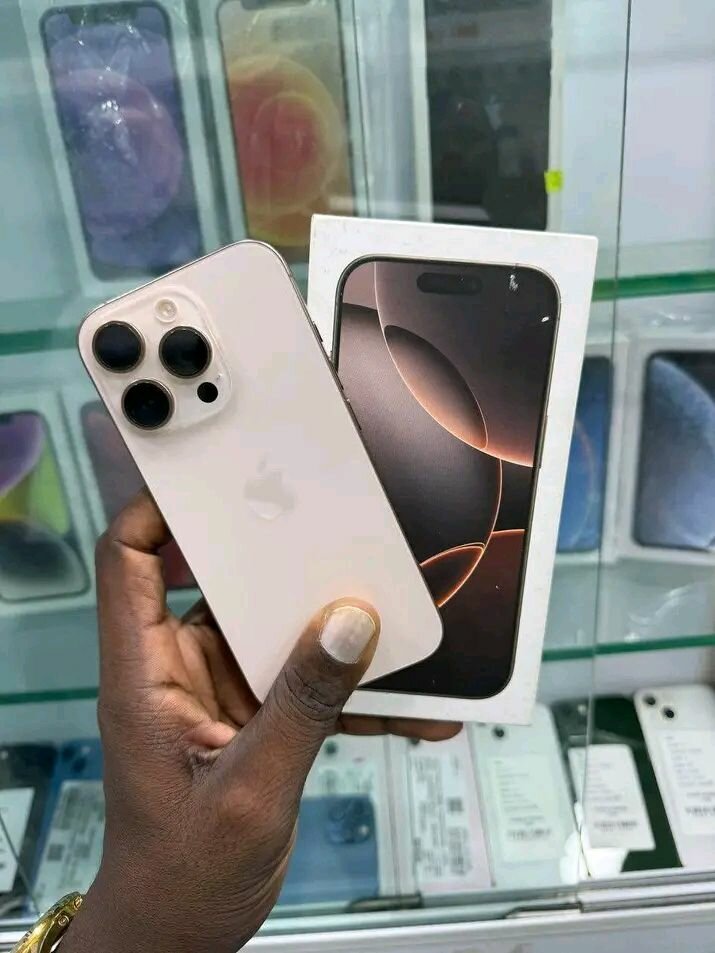 iPhone 14 Pro Max argent neuf