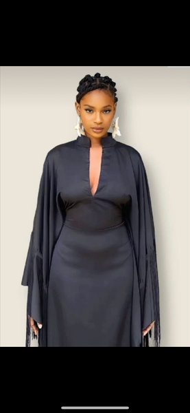 Élégant wears