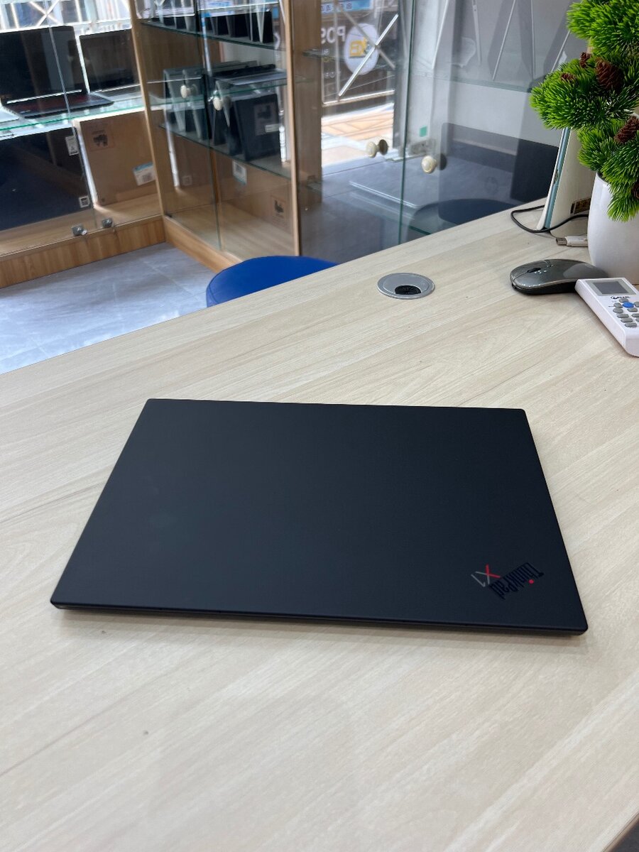 Lenovo X1 carbon