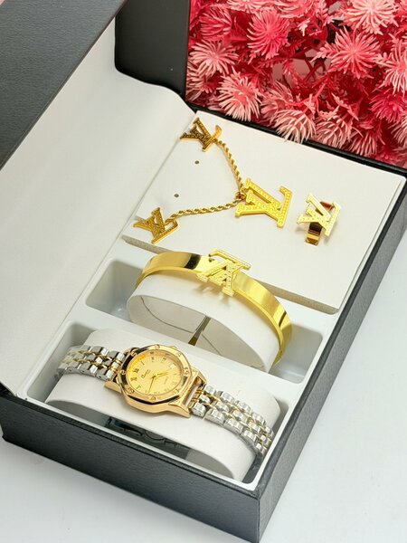 Ensemble Montre et Bijoux Élégants