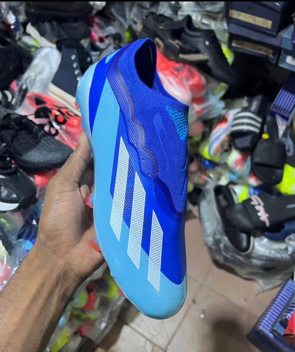 Chaussures de football légères