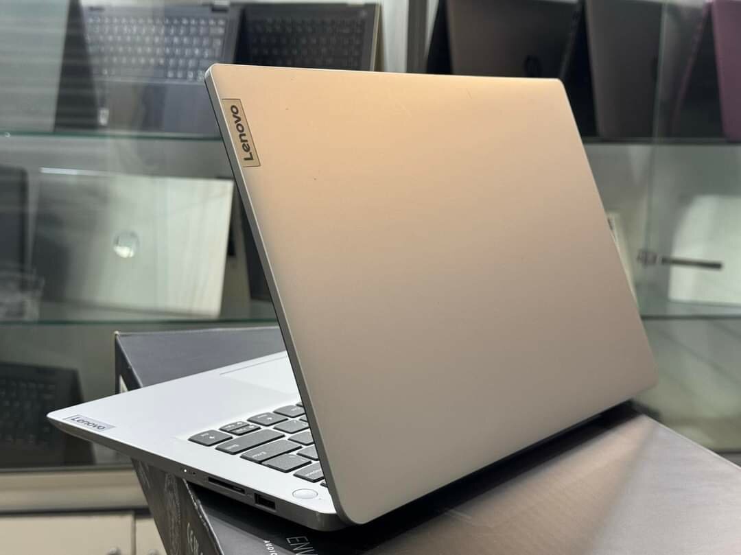 Lenovo IdeaPad 1i