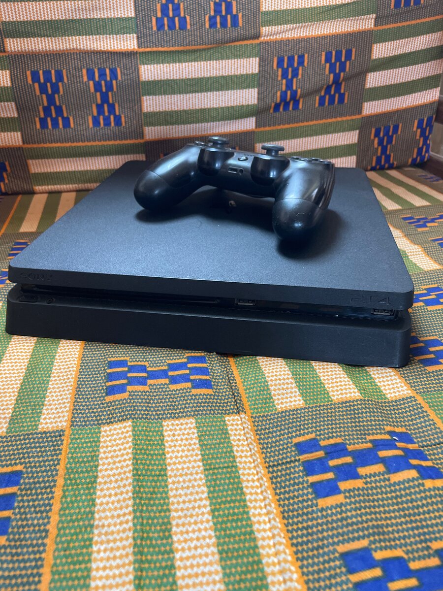 Console de Jeu PS4 Slim
