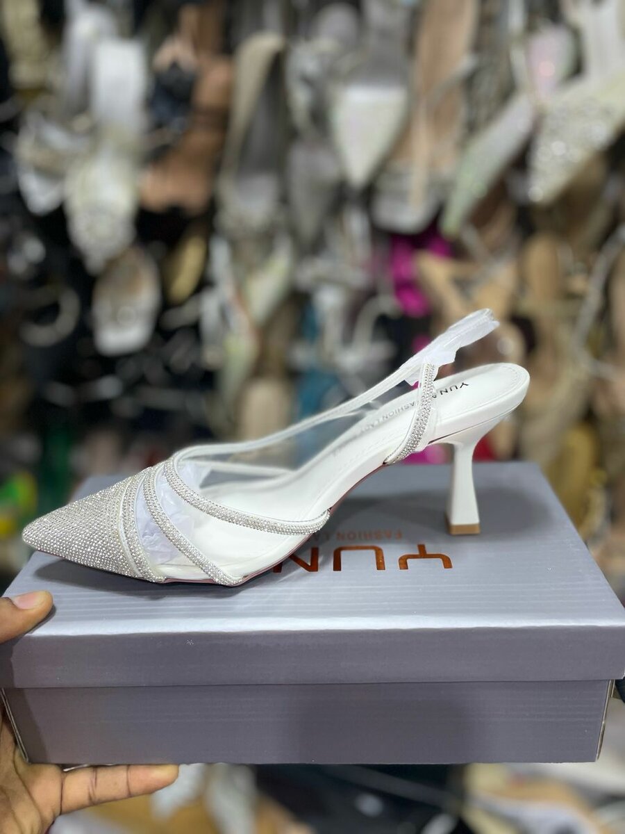 Escarpins élégants à strass