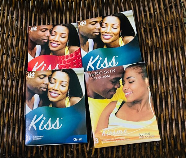 4 paquets de préservatif