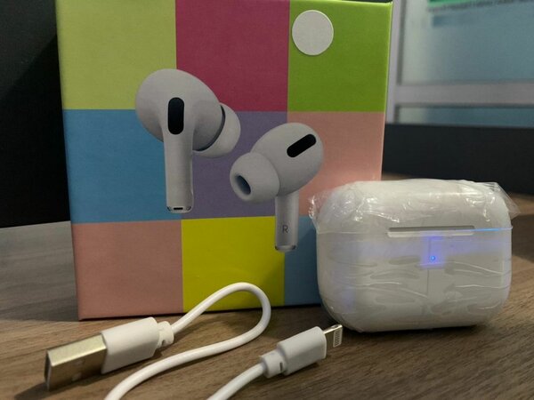 Powerful Quality Airpods   Crystal clear sound  Comfortable,