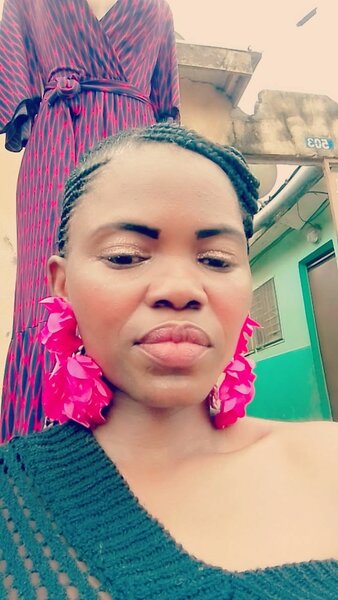 Boucles d'oreilles florales colorées