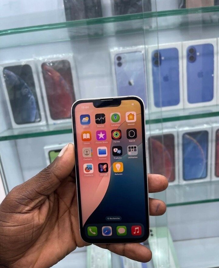 iPhone 13 Blanc 128 Go