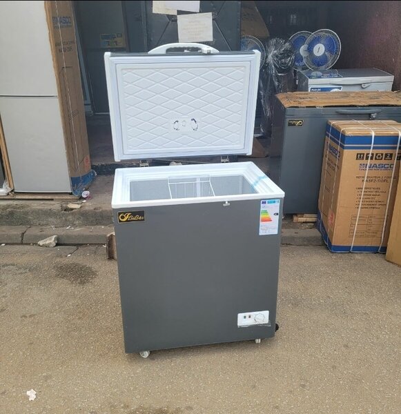 Congélateur coffre 150L