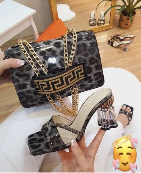 Set sac à main et sandales tendance