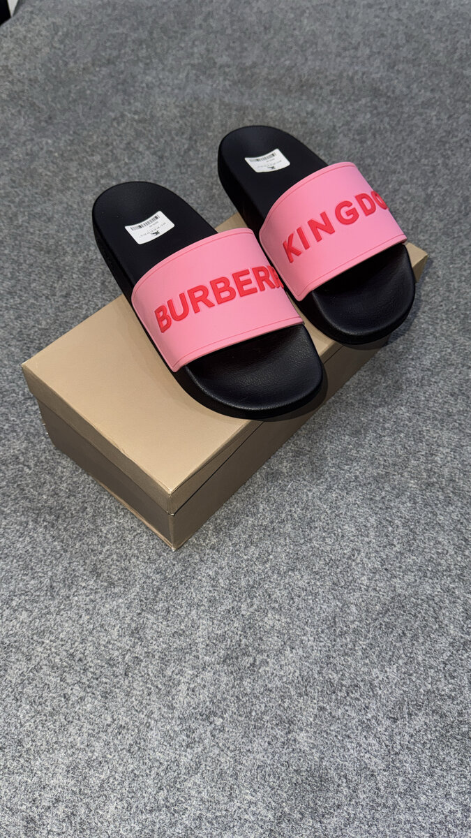 Sandales de marque élégantes