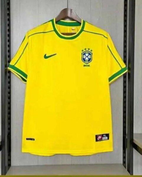 Maillot de football tendance