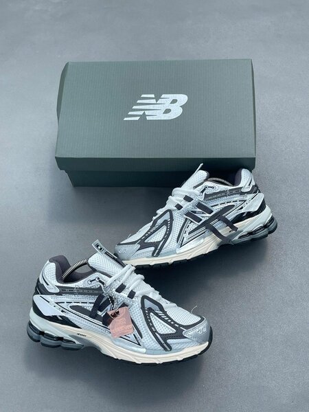 New Balance Baskets Running