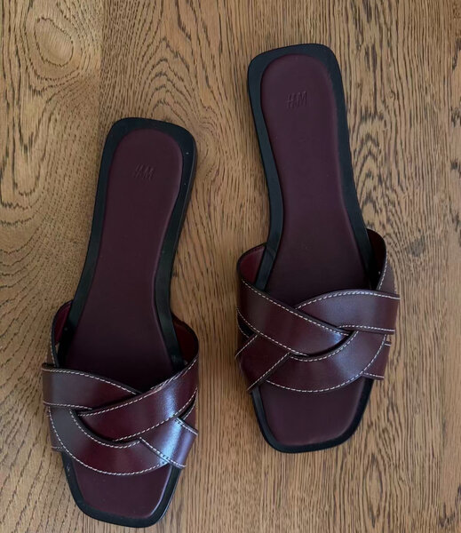 Sandales croisées élégantes