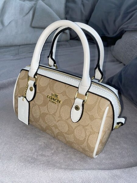 coach beige blanc en carton