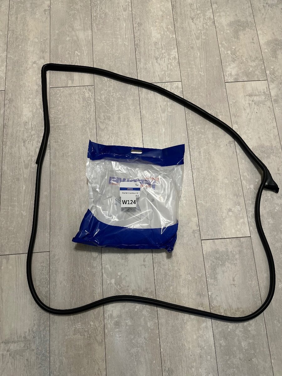 Уплотнители дверей Mercedes-Benz W124