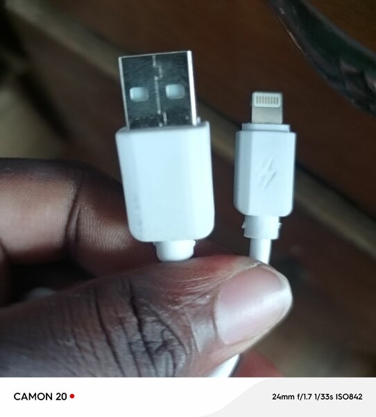 Cable usb iphone