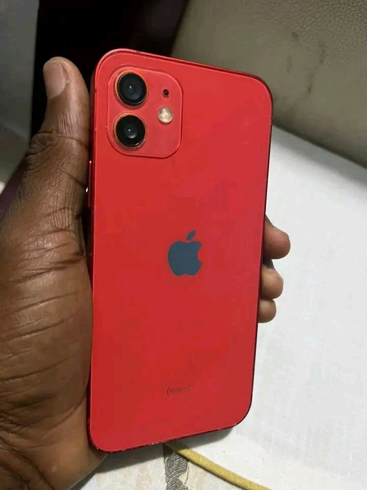 iPhone 12 Pro Max Rouge