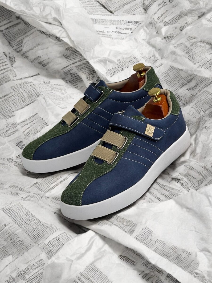 TIMBERLAND GREEN AND BLUE