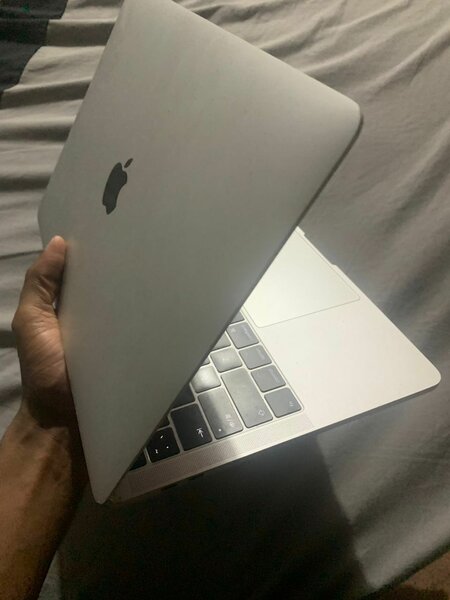 MacBook Air argent