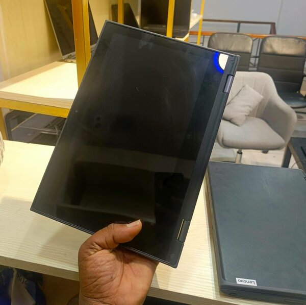 Ordinateur Portable Lenovo 2-en-1