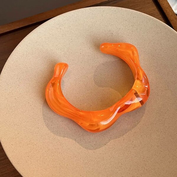 Bracelet en résine orange
