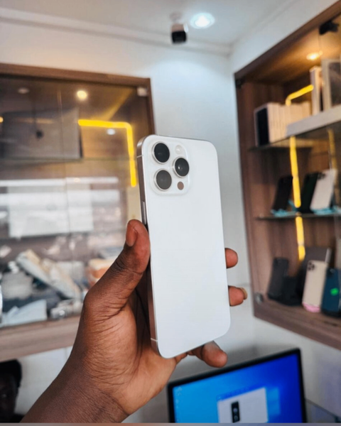 iPhone 15pro 128gig