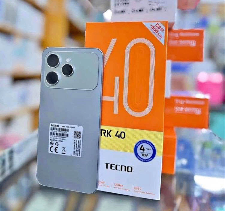 Smartphone TECNO SPARK 40