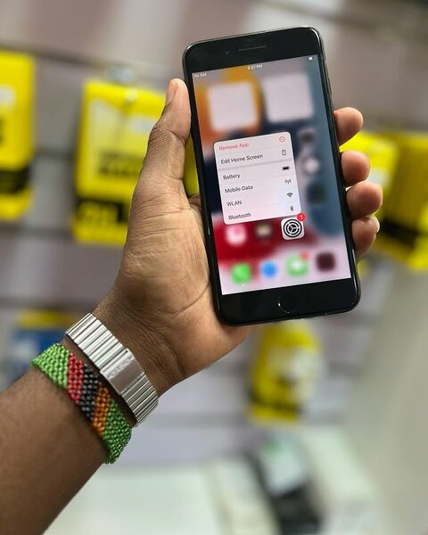 BRAND NEW IPHONE 🍏 pro 