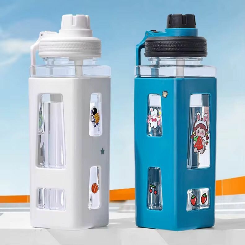 Gourde d'eau carrée créative