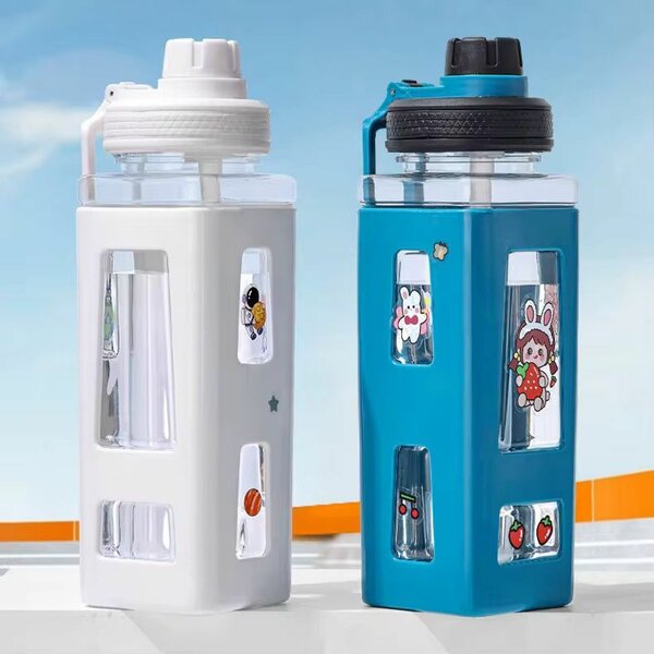 Gourde d'eau carrée créative