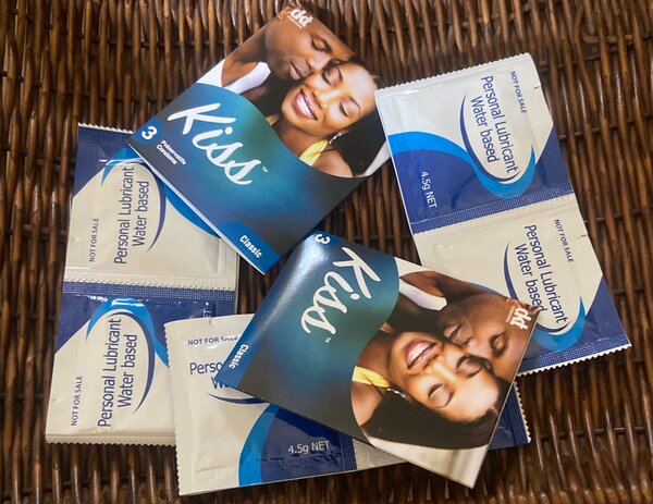 6 Lubrifiant+ 6 préservatifs