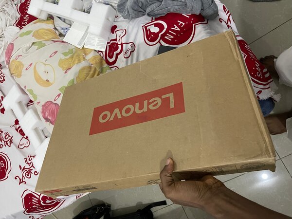 Laptop Lenovo 15.6 pouces