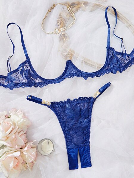 Ensemble lingerie dentelle bleu