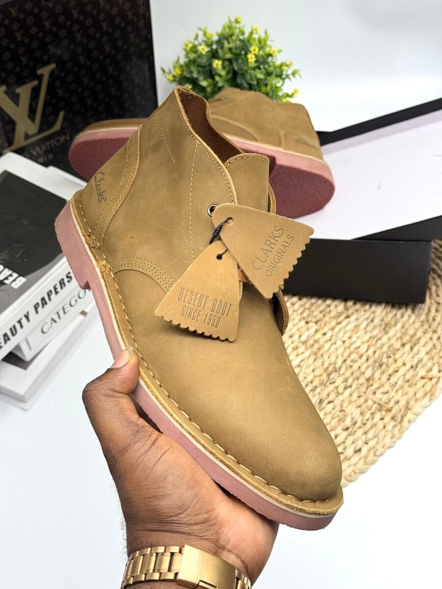 Clarks Chelsea boot