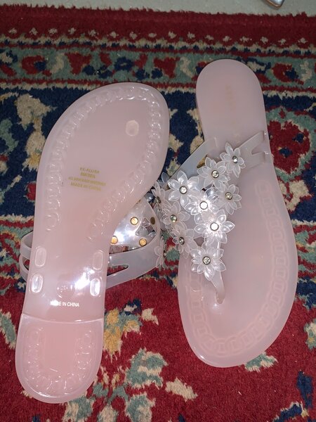 Jelly slippers