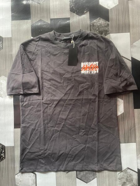 T-shirt Respect Hello