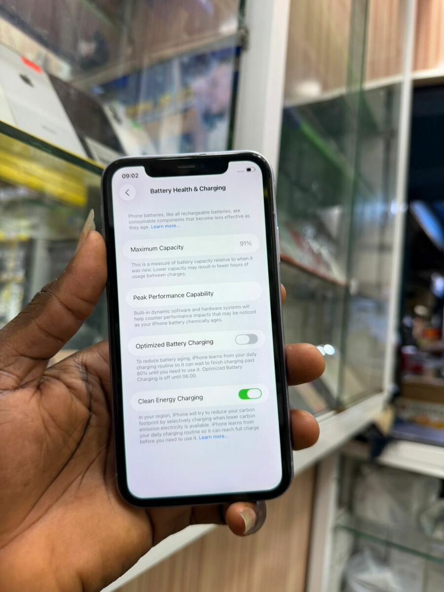 iPhone 11 simple 128 giga tout
