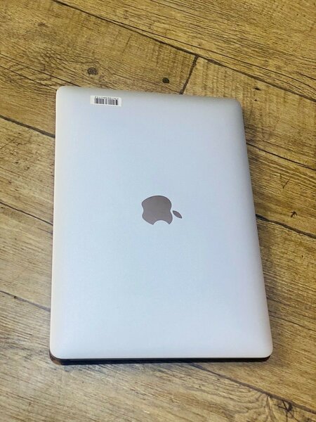 Apple MacBook Pro 2017 model