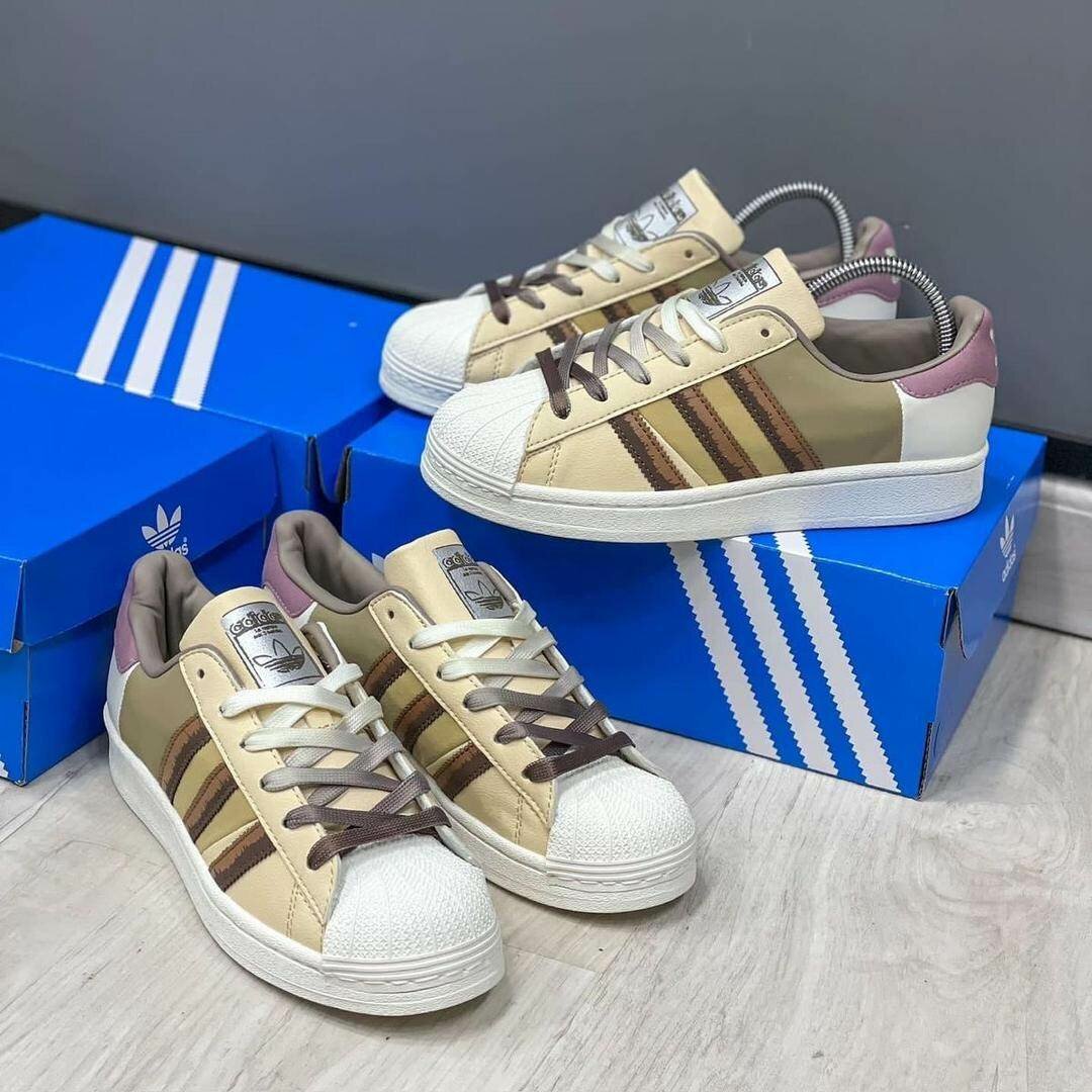 Chaussures Adidas Superstar Classiques