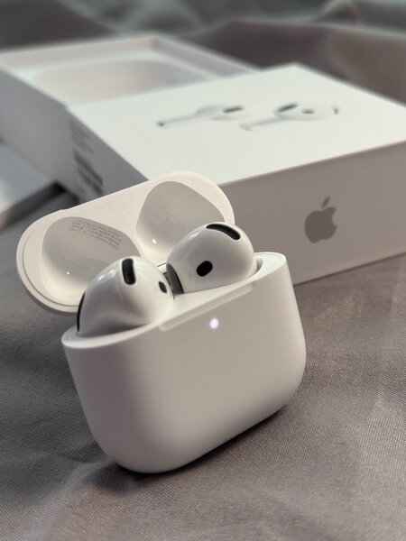 AirPods 4