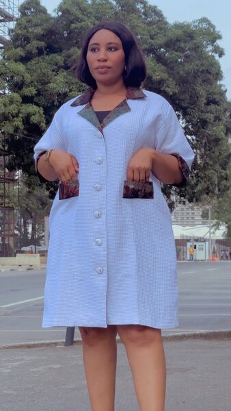 Robe chic à carreaux boutons