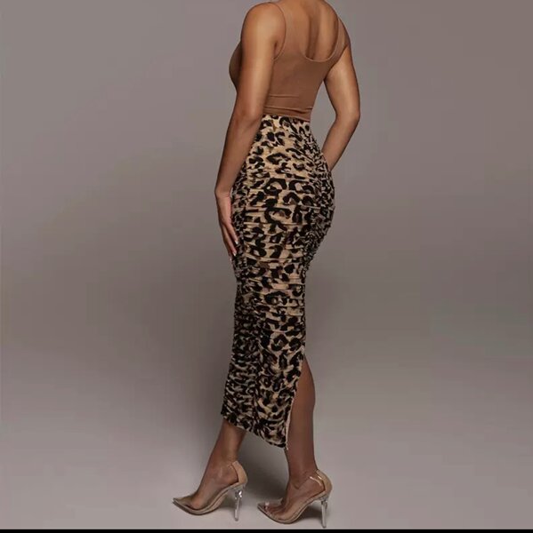 Женская леопардовая юбка