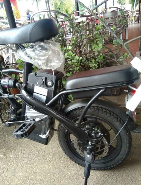 Vélo électrique pliable urbain