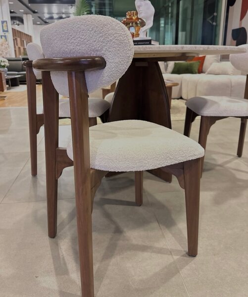 Chaise design en bois