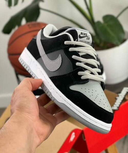 Nike dunk low noir