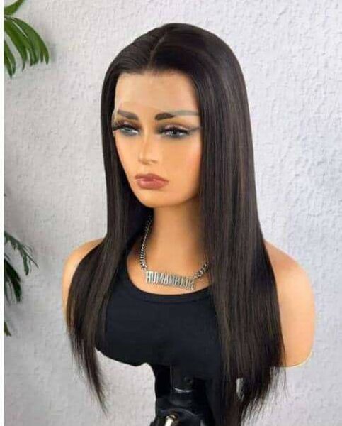 Perruque lisse naturelle